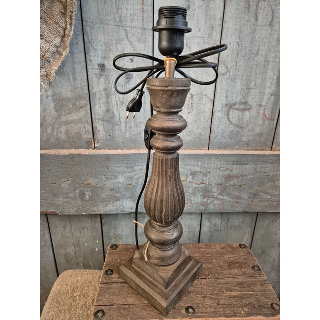 # Houten lampvoet (181) - 13 x 13 x 41 cm (50 cm incl fitting)