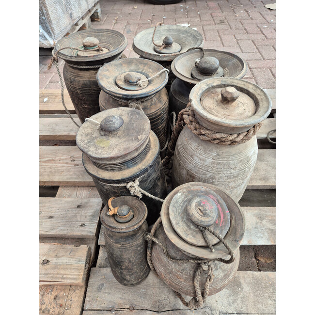 Mix - Nepalese houten pot met deksel - per stuk