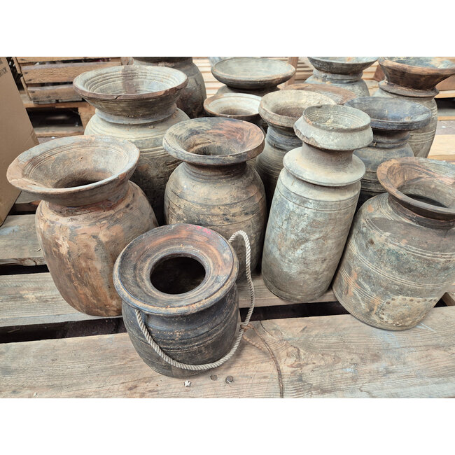 # Mix - nepalese houten vaas - per stuk