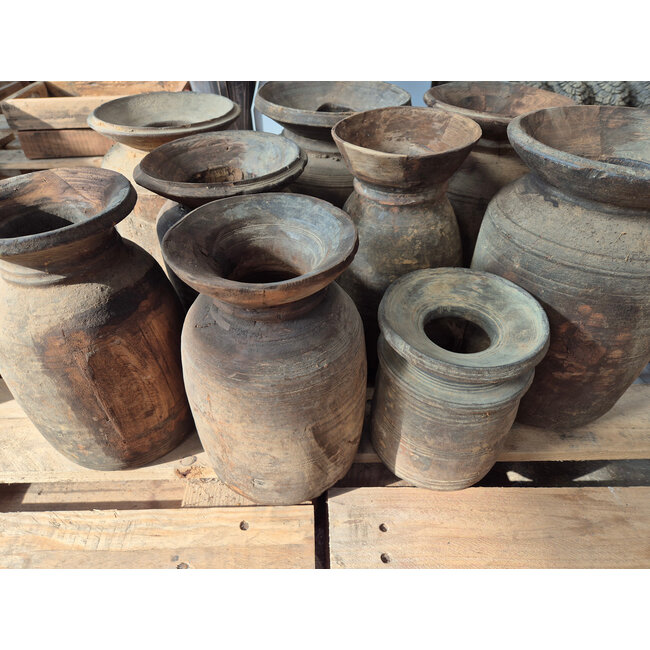 # Mix - nepalese houten vaas - per stuk