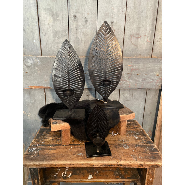 # Waxinehouder bladset 3 - Smal      20 x 8 x 5 Medium  30 x 12 x 8 Large     40 x 16 x 9