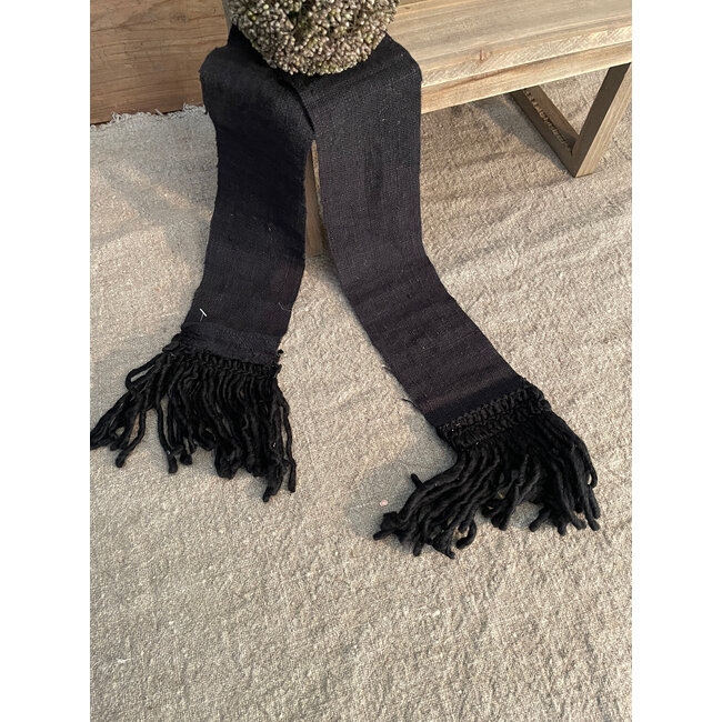 Lint zwarte shabby met franjes -ca. 95 x 1 cm