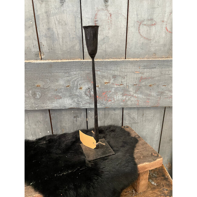 # kandelaar - metaal - 8,5 x 8,5 x 31,5 cm