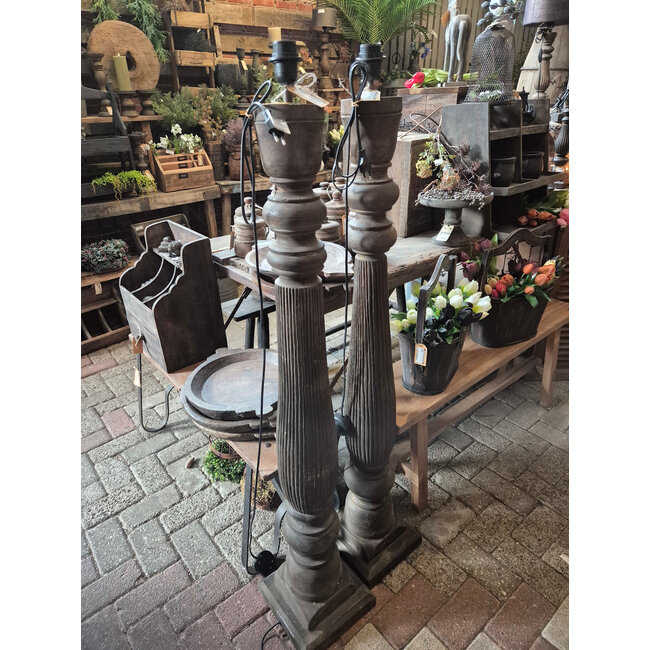 # Mix - Houten lampvoet - 130 cm hoog (140 incl fitting) - per stuk - worden niet verzonden