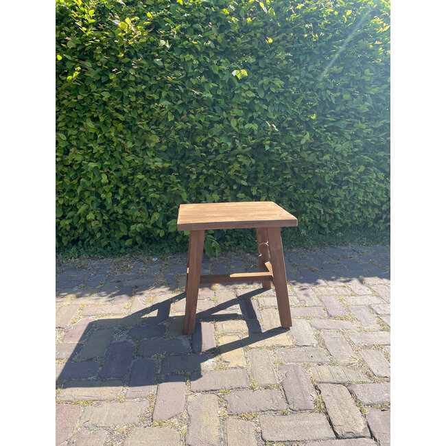 Houten kruk/tafel ca. 40 x 40 x 40 cm