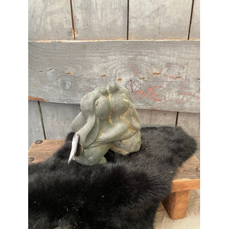 # Rabbits Falls In Love Majestic Vintage D.16 H.16