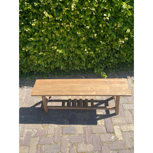 Houten bank - met rek onder - ca. 120 x 25 x 50 cm