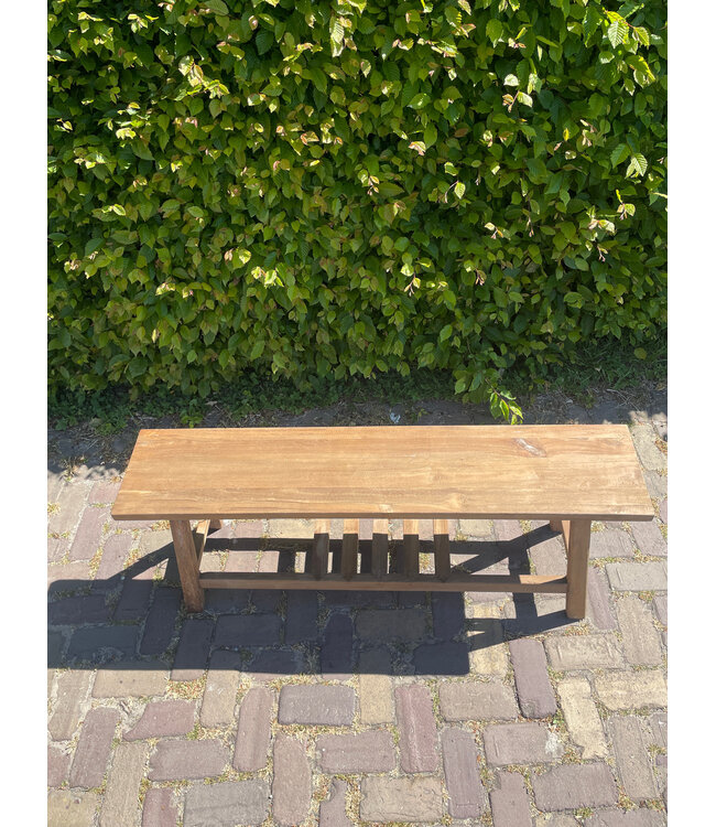 Houten bank - met rek onder - ca. 120 x 25 x 50 cm