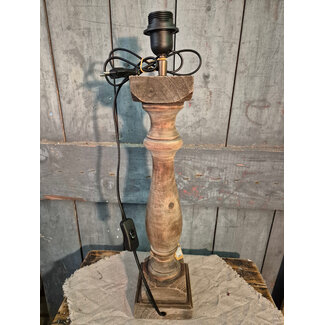 # Houten lampvoet (193) - 13 x 13 x 50 cm (59 cm incl fitting)