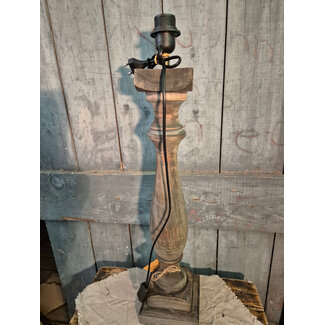 # Houten lampvoet (192) - 15 x 15 x 60 cm (69 cm incl fitting)