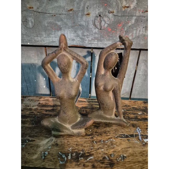 Countryfield # Beeldje - dame - ca.  20 cm hoog - per stuk