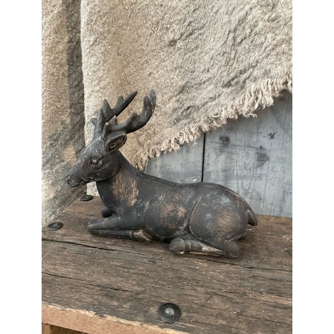 Countryfield ## wordt niet verzonden - Hert Eniko liggend L bruin H. 18 B. 20 D.  12