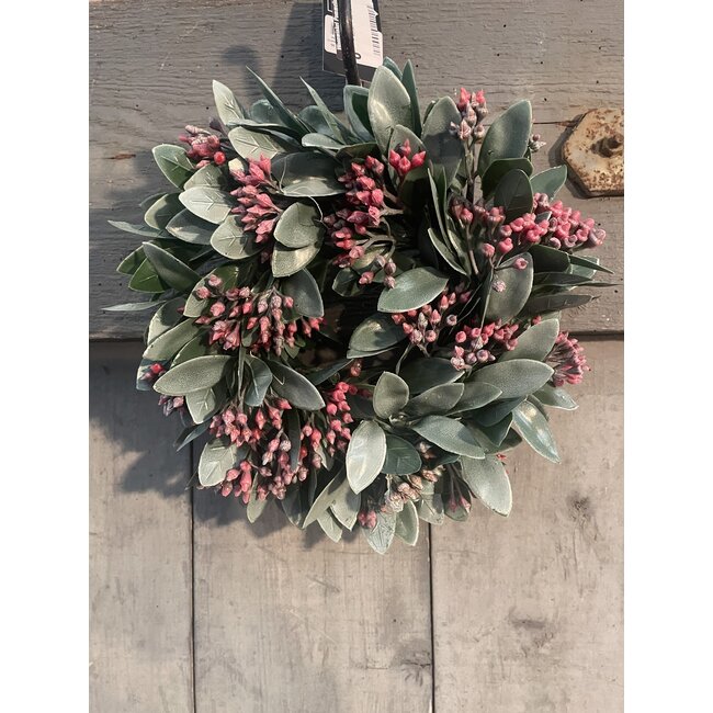 Countryfield # Kunstkrans Eucalyptus S ijsgroen met rode bes-L23B23H10CM