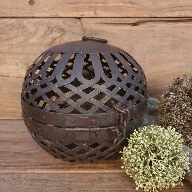 Iron deco ball open - 20 cm