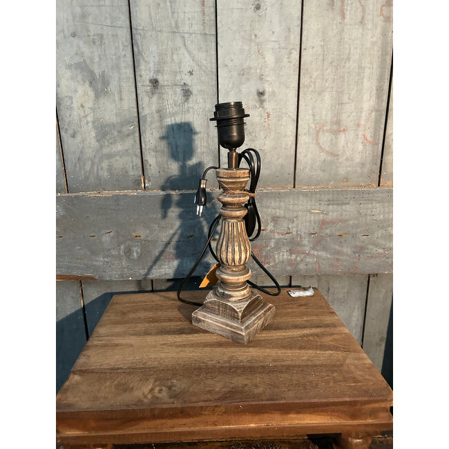 Houten lampvoet (203) - 10 x 10 x 25 cm (34 cm incl fitting)