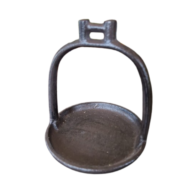 # Kandelaar "Stijgbeugel" antiek zwart metaal 12x12x14cm