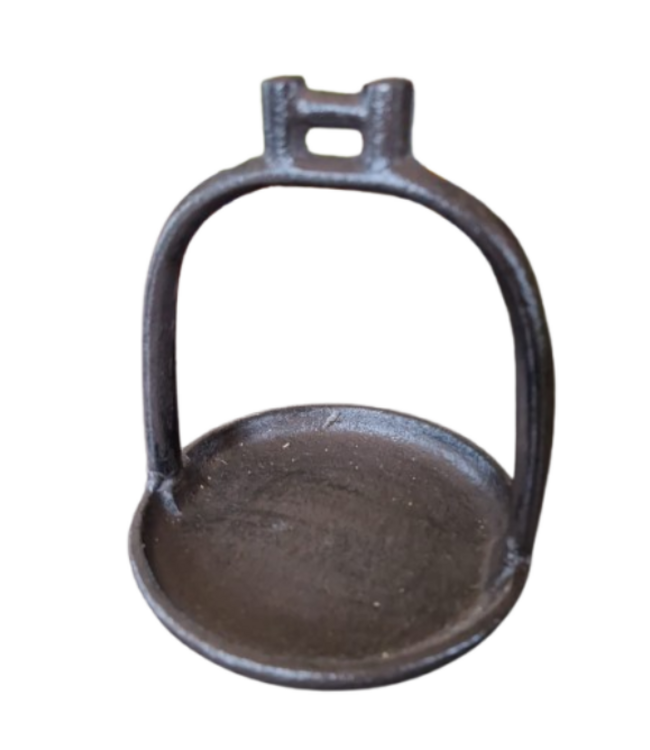 ### Kandelaar "Stijgbeugel" antiek zwart metaal 12x12x14cm