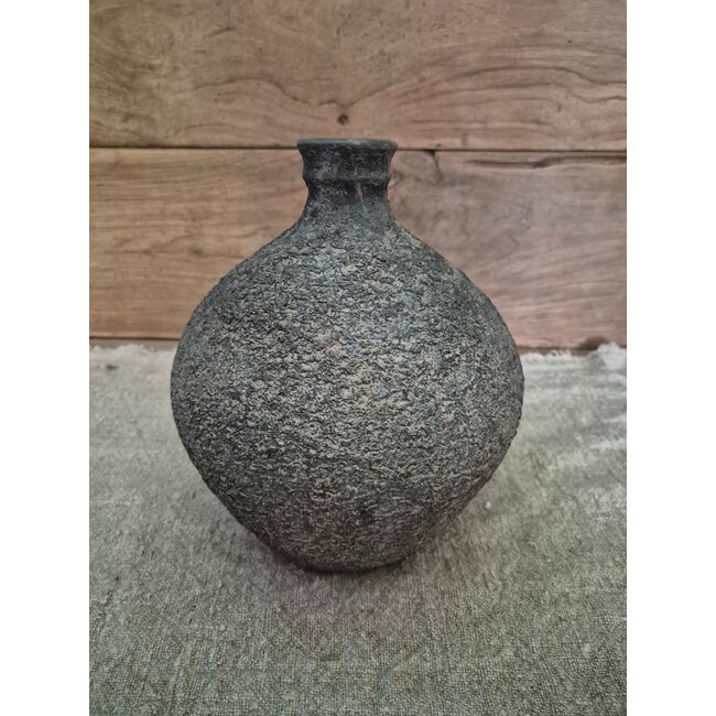 # Fles Brechtje Dark - ca. 24 x 24 x 28 cm