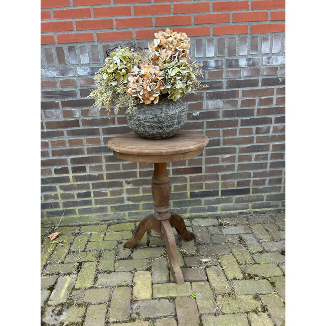 # donkere houten wijntafel S 45 x 45 x 66