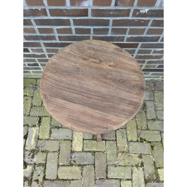 # donkere houten wijntafel S 45 x 45 x 66