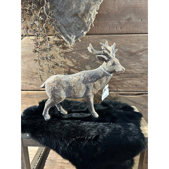 Hert Solis staand M 26 x 9 x 23