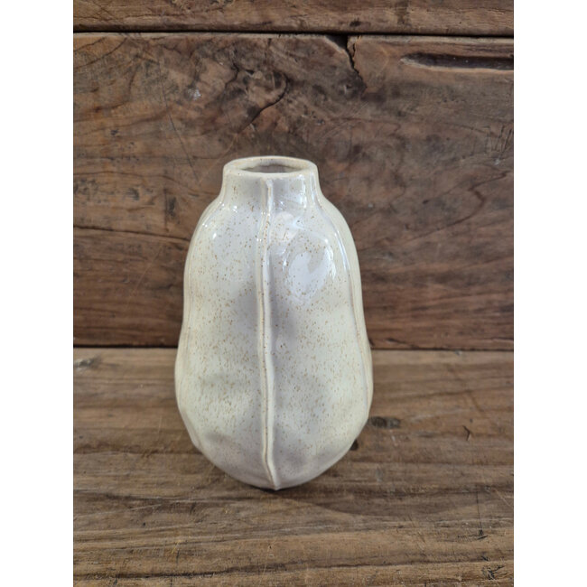 # Aardewerk vaasje beige