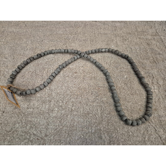 # Houten kralenketting - grijs - S