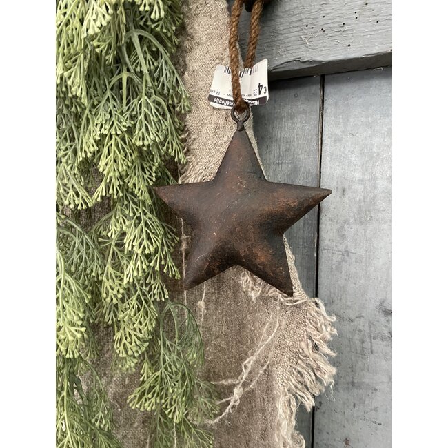 # ster roest aan touw - 12 cm