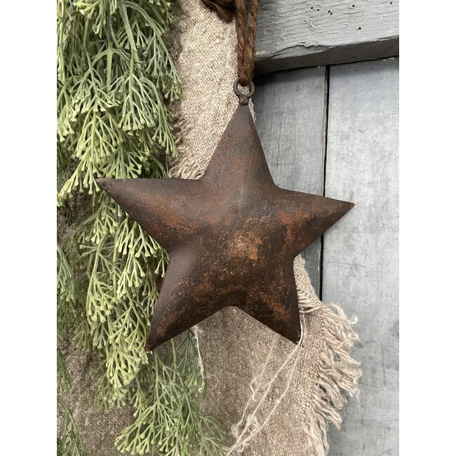 # ster roest aan touw - 15 cm
