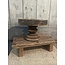 # Rond houten plateau op voet - donker - 24 x 16 cm