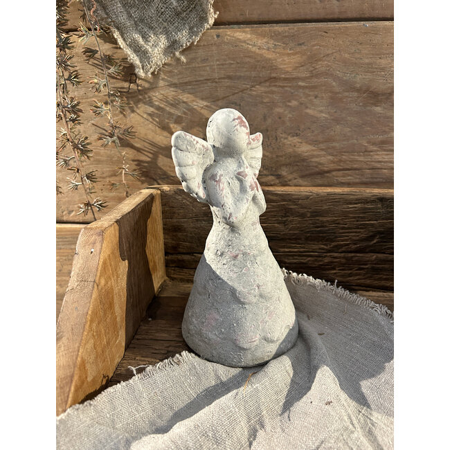 # Engel aardewerk - 11 x 10 x 19 cm