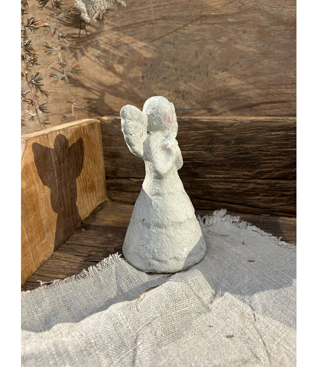 ## Engel aardewerk - 8 x 8 x 14 cm