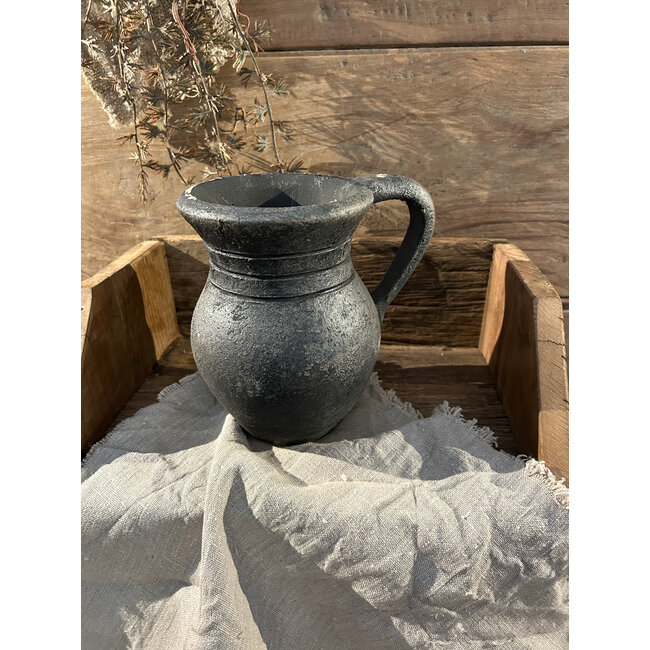 # Grijze aardewerk kan - 19 x 13 x 18 cm