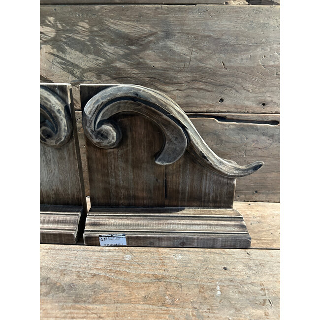 # Set houten ornamenten (4) - 32 x 8 x 30 cm