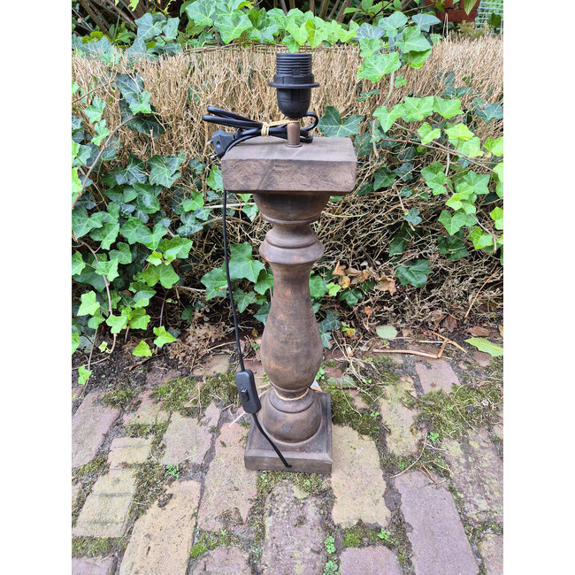 # Houten lampvoet (206) - 14 x 14 x 50 cm (60 cm incl fitting)
