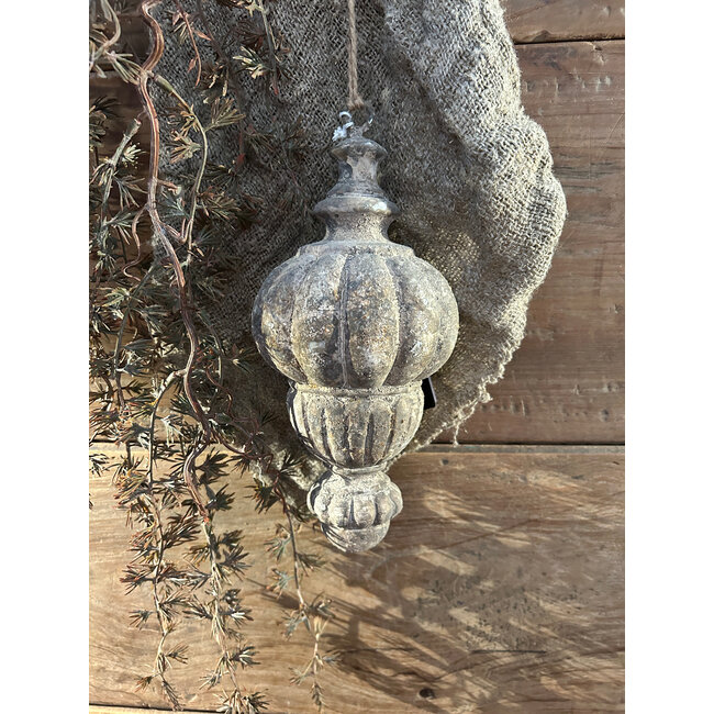 # Ornament Vivid M 13 x 13 x 24