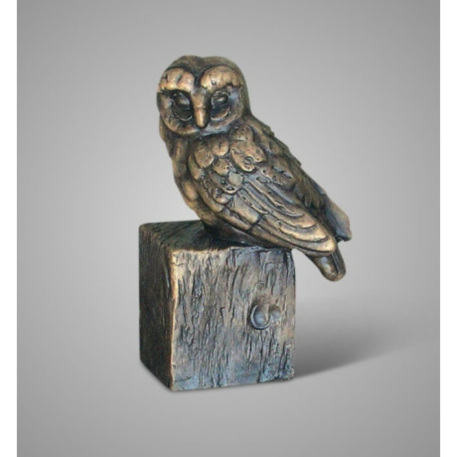 Owl at a Statue Majestic Brown D.14 H.20