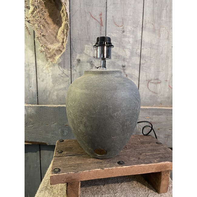 Verzending eigen risico sterk afgeprijsde artikelen - Lamp Classic Majestic Vintage S D.21 H.24 - excl kap