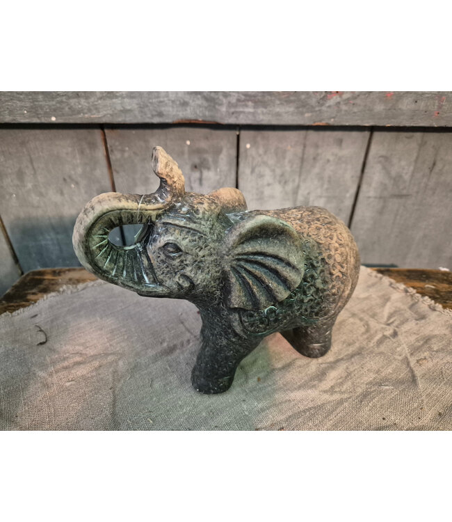 Countryfield ### wordt niet verzonden - Olifant m - aardewerk - 19 x9x17cm