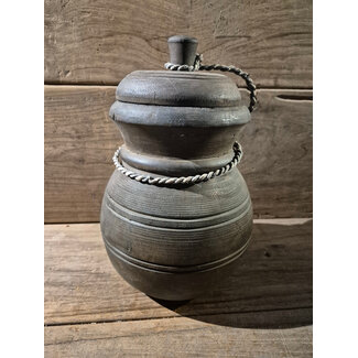 # Mix-houten pot met deksel - ca. 18 x 18 x 27 cm - kleur kan afwijken