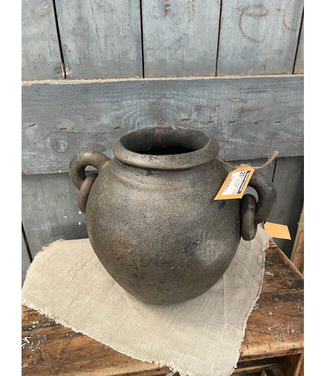 Pot - aardewerk - (black and sand) met oren en ringen - ca. 34 x 30 x 28 cm