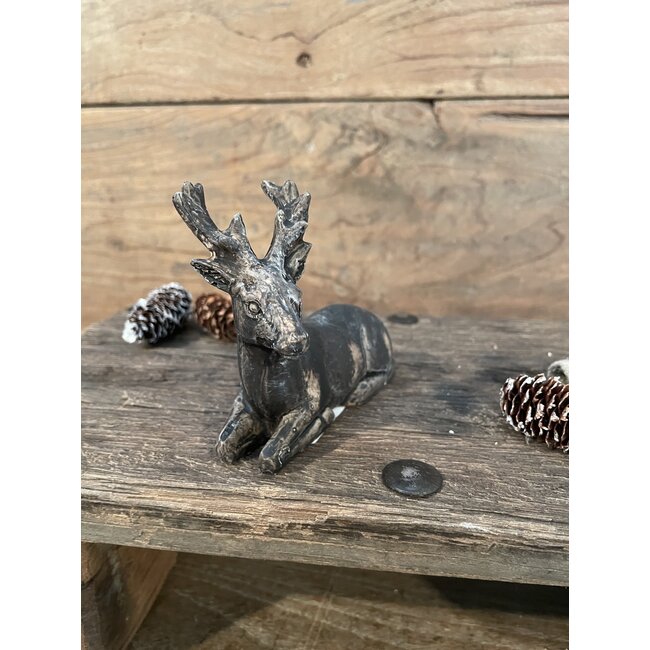 Countryfield # Hert Eniko liggend S bruin  - polystone - 10x4x10 cm