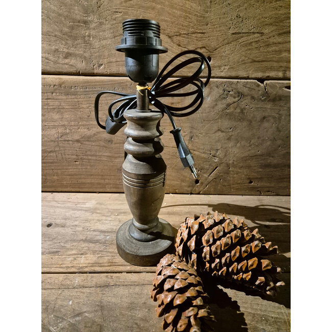 Houten lampvoet (222) per stuk- 9 x 9 x 20 cm (29 cm incl. fitting) - excl. kap