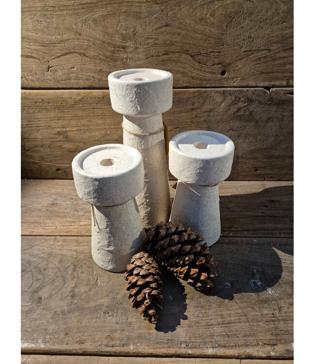 # Kandelaar ro Gudrun S creme - 10,5 x 10,5 x 19,5