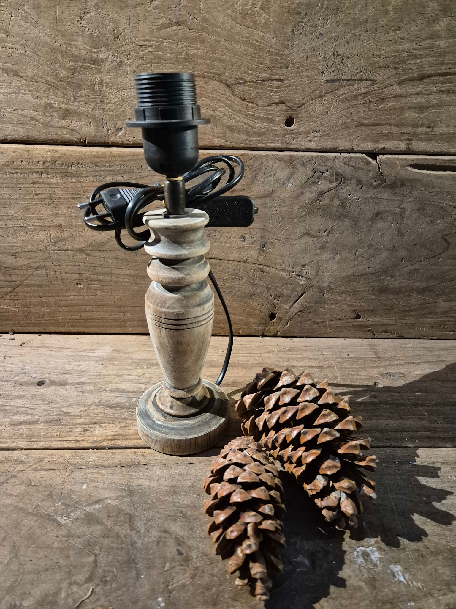Houten lampvoet (226) per stuk- 9 x 9 x 20 cm (29 cm incl. fitting ...