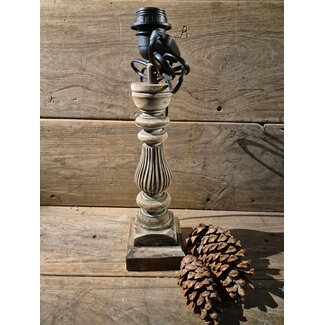 Houten lampvoet (230) per stuk- 11 x 11 x 32 cm (41 cm incl. fitting) - excl. kap