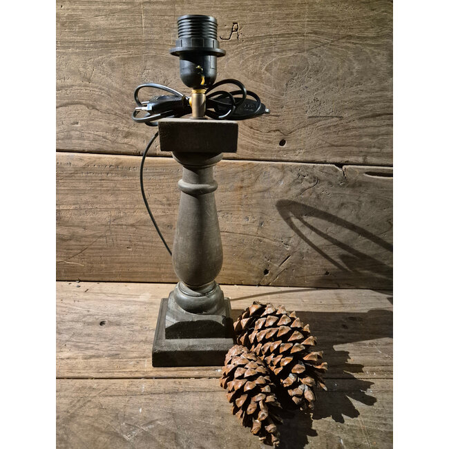 Houten lampvoet (231) per stuk- 11 x 11 x 30 cm (39 cm incl. fitting) - excl. kap