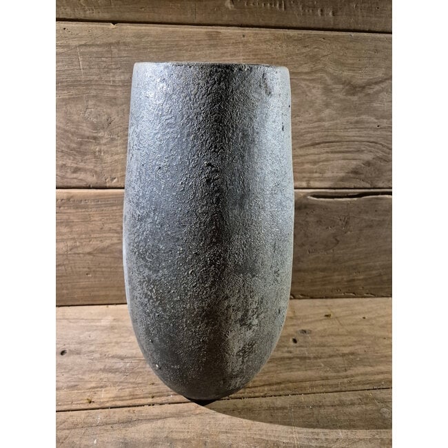 Vaas - aardewerk - Black and Sand = ca. 24 x 24 x 42 cm