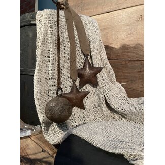# Roestkleurige kersthanger met sterren en kerstbal 43 cm
