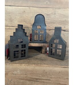 Mix - Iron house for candle 13x9x26cm - per stuk